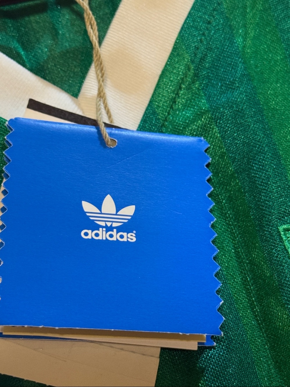 World Cup Greatest Moments adidas Green and White Cameroon 1990 Football Jersey - Picture 8 of 16